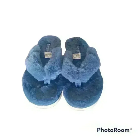 Koolaburra by Ugg Women's Blue Plush FURR-EE Slipper 5 - Picture 1 of 12